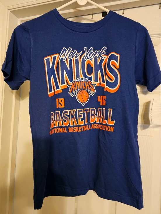 NBA Other - NWT New York Knicks T-shirt. Size:L 12/14.